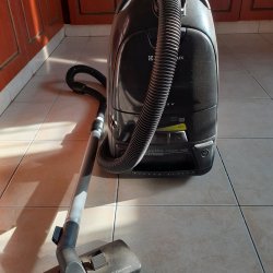 Vacuum cleaner