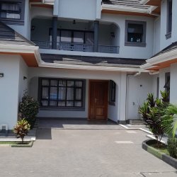 4 BEDROOMS ALL ENSUITE TOWNHOUSE IN MUTHAIGA NORTH FOR RENT OCTOBER 1, 2024