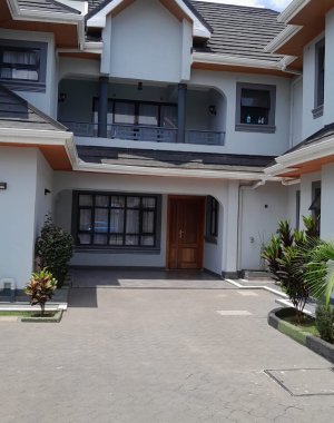 4 BEDROOMS ALL ENSUITE TOWNHOUSE IN MUTHAIGA NORTH FOR RENT OCTOBER 1, 2024